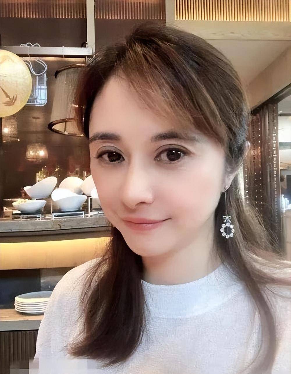 何美钿,老被读错名字的她,除了是tvb演员,还是全国体操冠军呢_角色