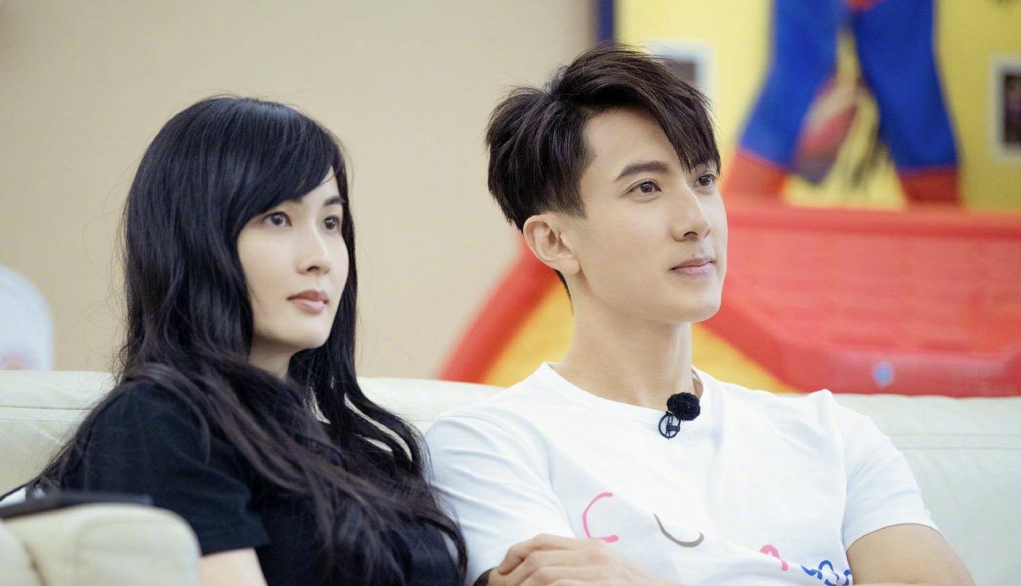 吴尊林丽吟加盟《婚前21天》,甜蜜晒出16岁合照_生活_青梅竹马_老婆