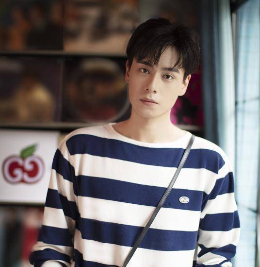 宋威龙新剧合作胡一天,梁洁,再次挑战铁三角,新剧有望爆火!