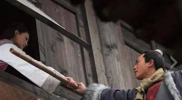 私刑烧死_私刑 浸猪笼 女性刑罚
