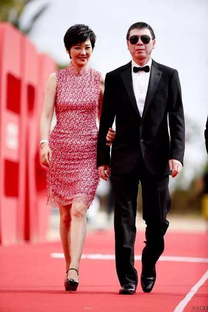 徐帆:对冯小刚采用"以柔克刚",包揽所有家务,照顾瘫痪婆婆_北京_年龄