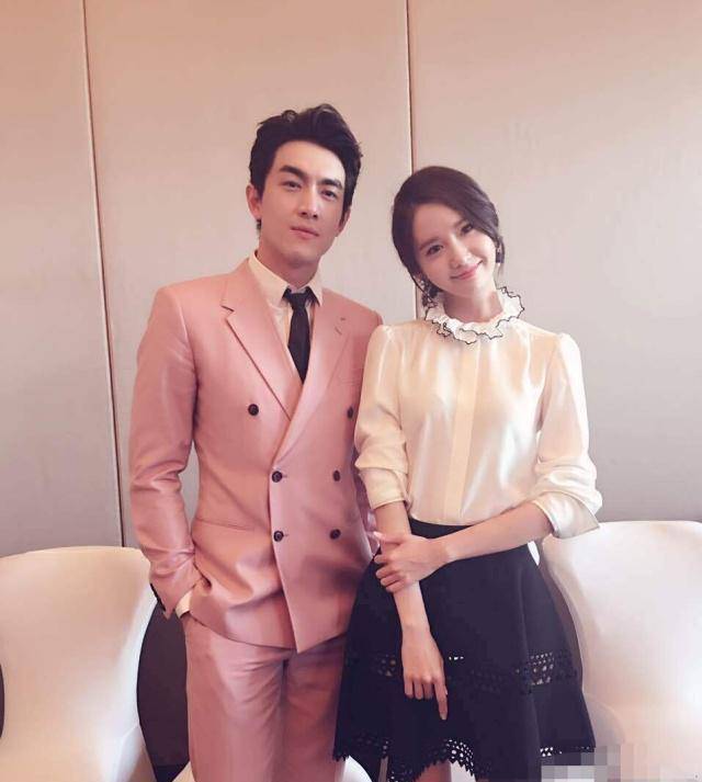 少女时代林允儿现场十级中文看傻黄子佼,翻译姐姐快失业了_演出_亚洲