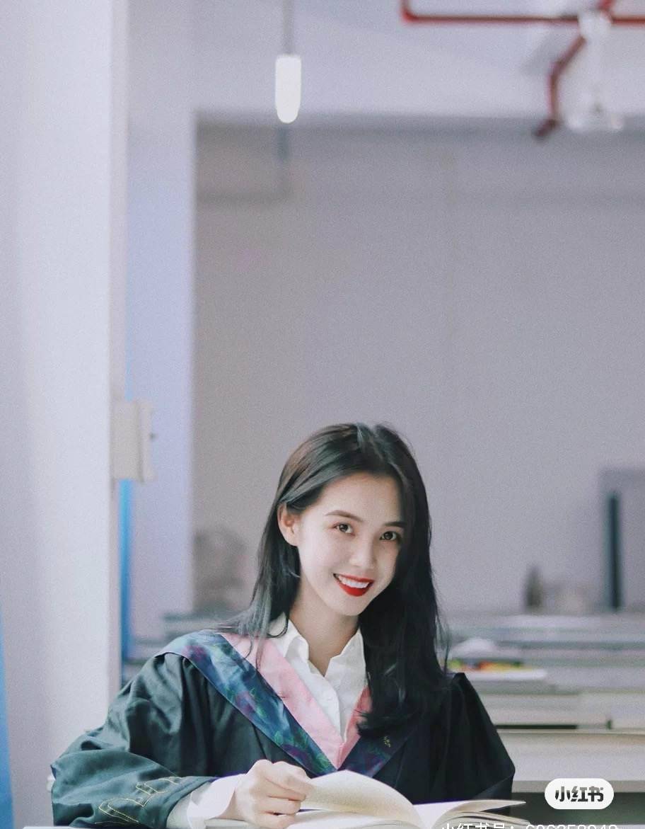 张子枫毕业大片绝美,这才是发光的青春_手机_reno_系列