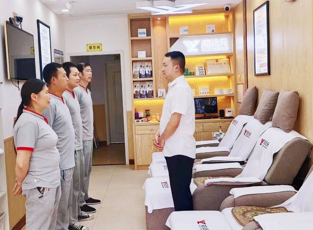 湖南郑远元优秀店长之坚守篇 | 十年筑梦·惟精惟一_徐明海_门店_客户