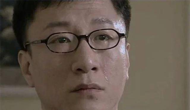 《潜伏》演员现况揭秘:余则成饰演者孙红雷,错过巩俐娶小娇妻_爱情