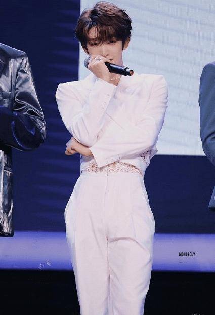 1月19日,从《创造营2023》出道的into1组合在杭州