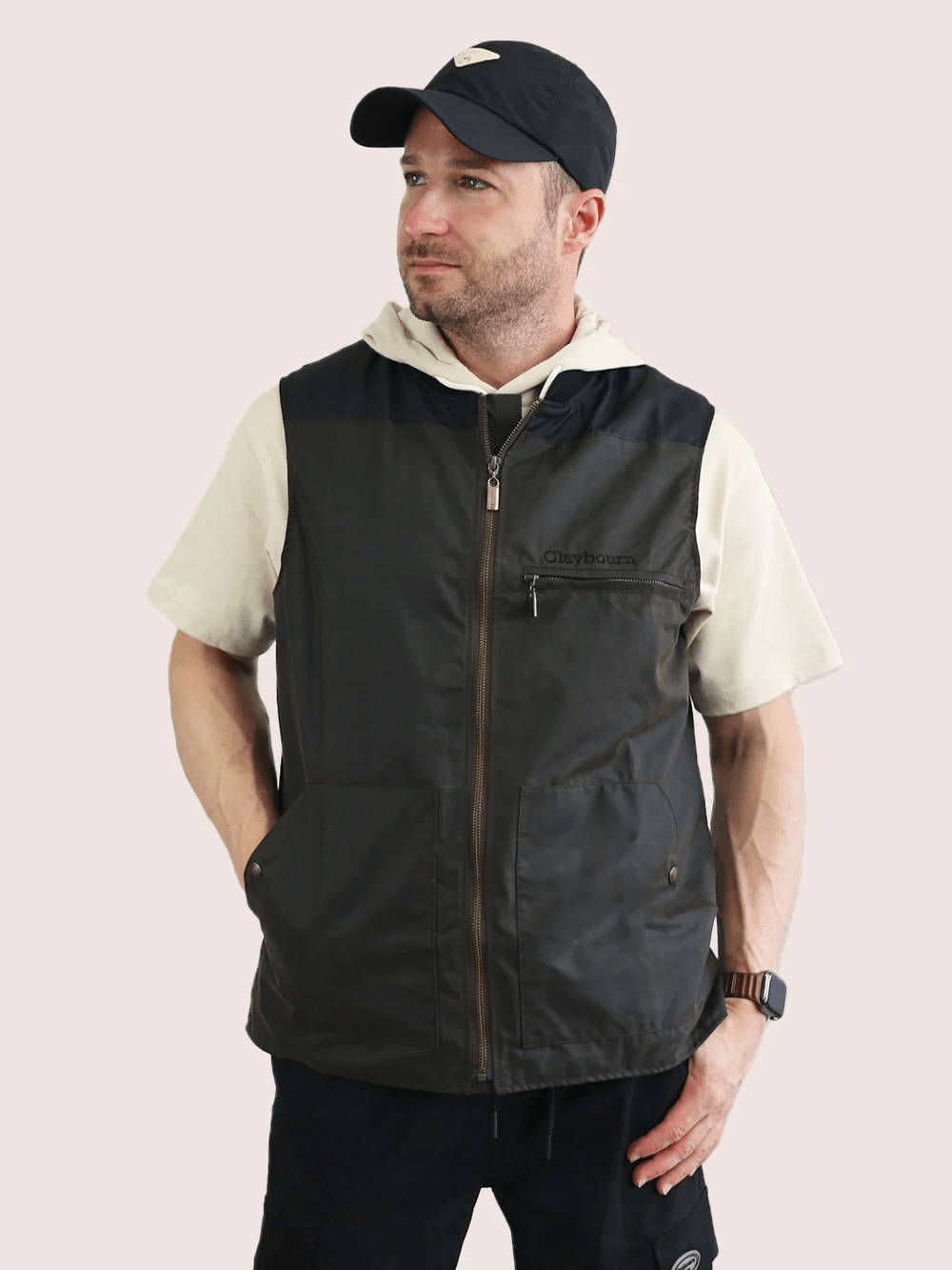 被《狂飙》带火的油蜡夹克,其实已经火了一百多年_品牌_蜡布_骑士