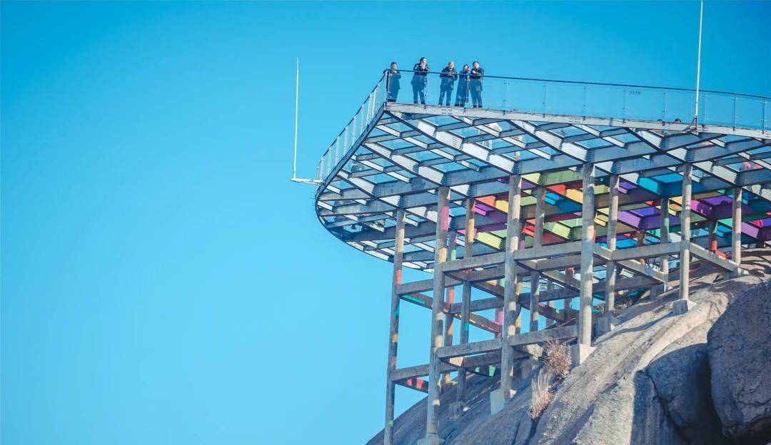 520安徽文旅惠民消费季丨安庆宜秀:巨石山向中,高考生免门票啦~_玻璃