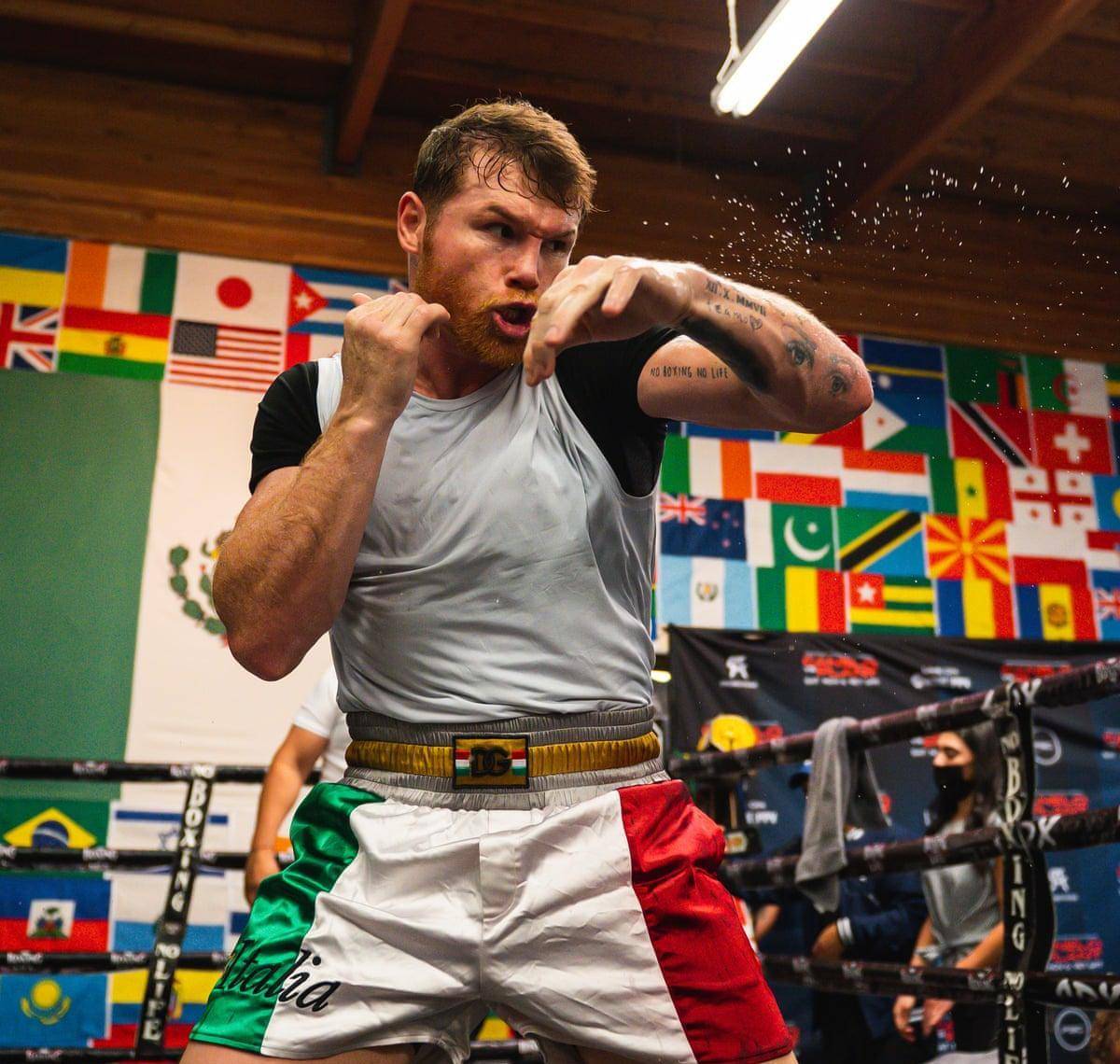 基本敲定!巨星阿瓦雷兹9月迎战不败拳王查洛,与pbc签约3场大战