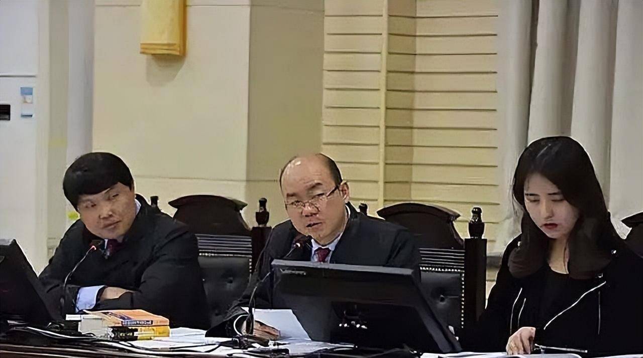 2019年,杀人犯张扣扣被执行死刑前,给父亲留下了5个字_汪秀萍_王正军