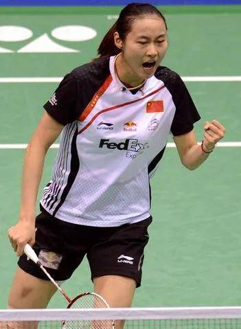 "国羽第一女子"王仪涵:为事业25岁不结婚,31岁下嫁不知名小师弟_训练