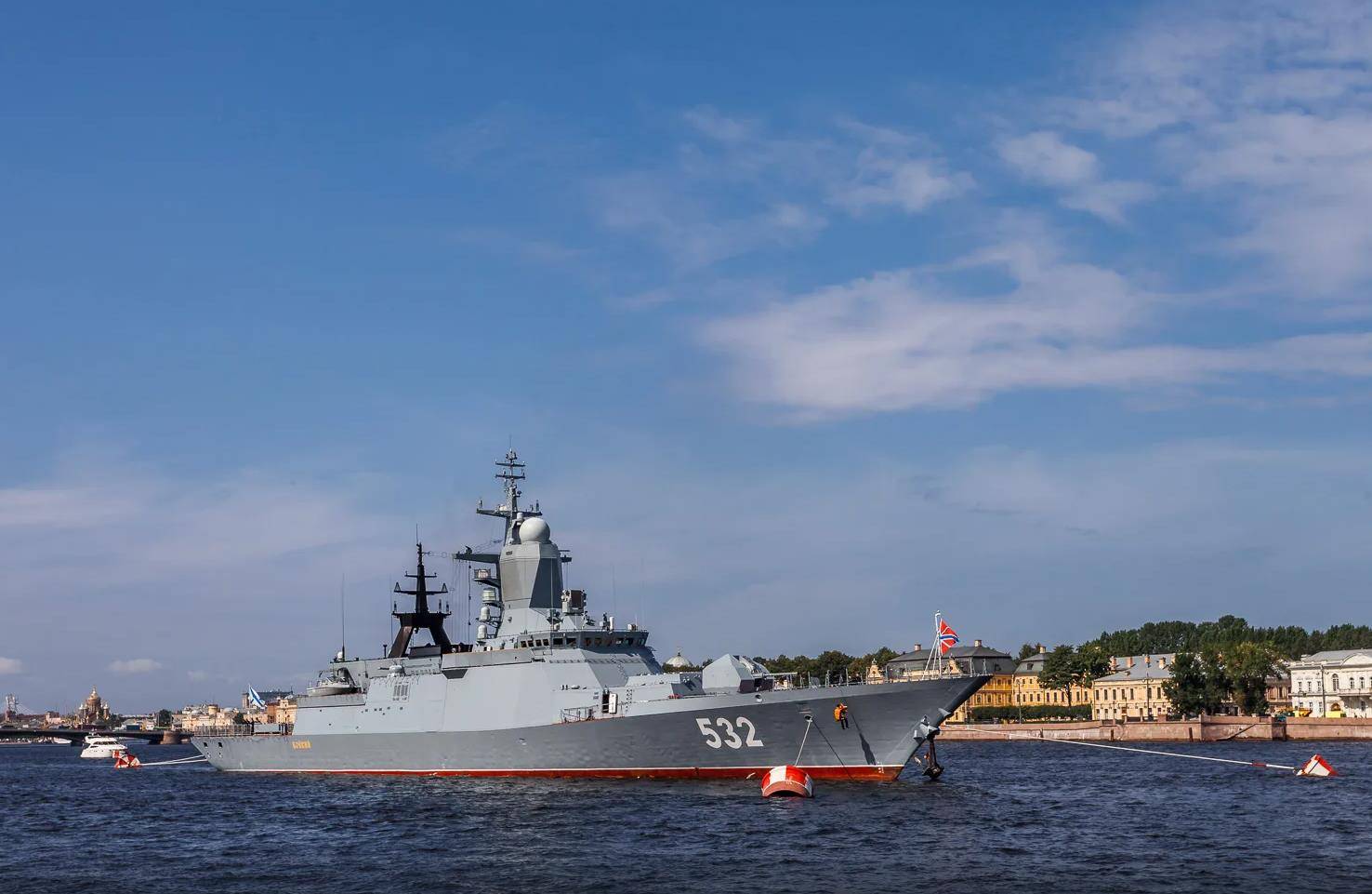 同前苏联战舰设计特征相比,俄海军20380型护卫舰有所区别,不仅拥有