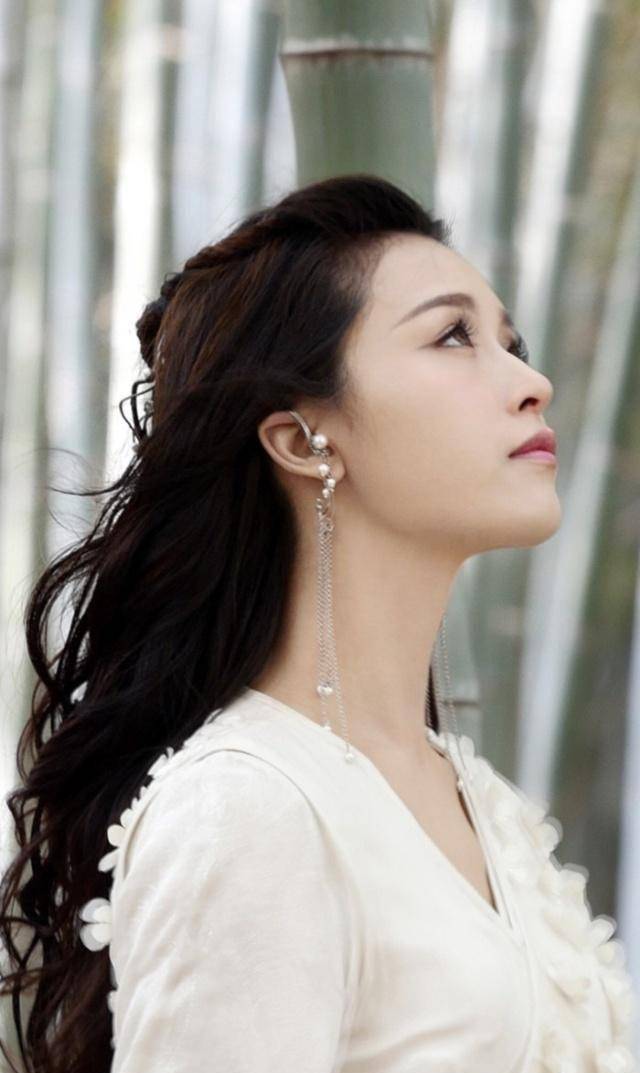 中的王语嫣好漂亮,古装仙气十足,现代装美丽迷人_文咏珊_扮演者_造型