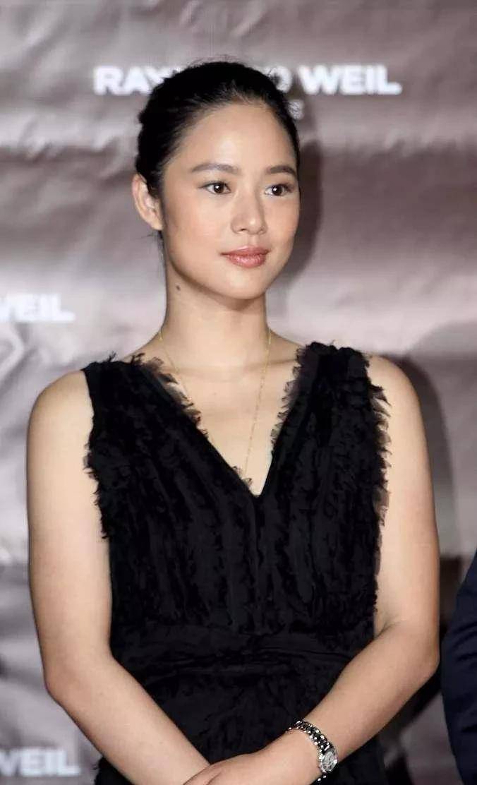 周韵心思性感又嚣张,姜文导演的眼光真毒_娱乐_明星_篇文章