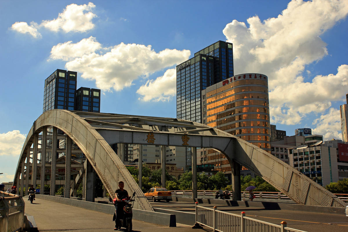 在宁波老人的眼中,宁波的地标不是鼓楼也不是天封塔,而是一座桥_灵桥