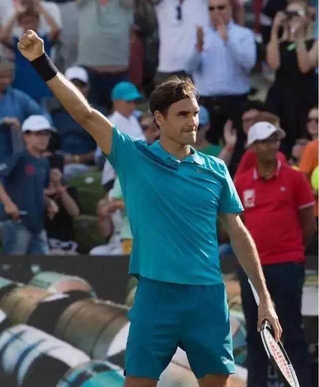 费德勒36岁了,费纳王朝依然统治多年,就算他们在其中时段里因年龄遇到