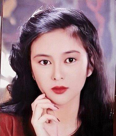 关之琳罕见旧照被修复,网友:还是get不到她的美_衣行_女神_美貌