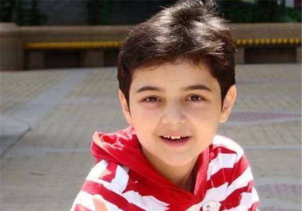 童星阿尔法晒近照,帅气逼人形象大变,曾因秃头被嘲油腻长残_健身_视频