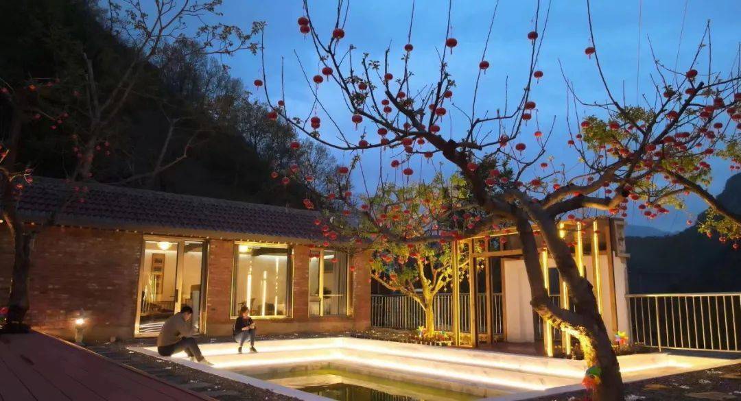 这是梨树沟村的真实写照,也是科技演艺引领者环宇文化科技在成百上千