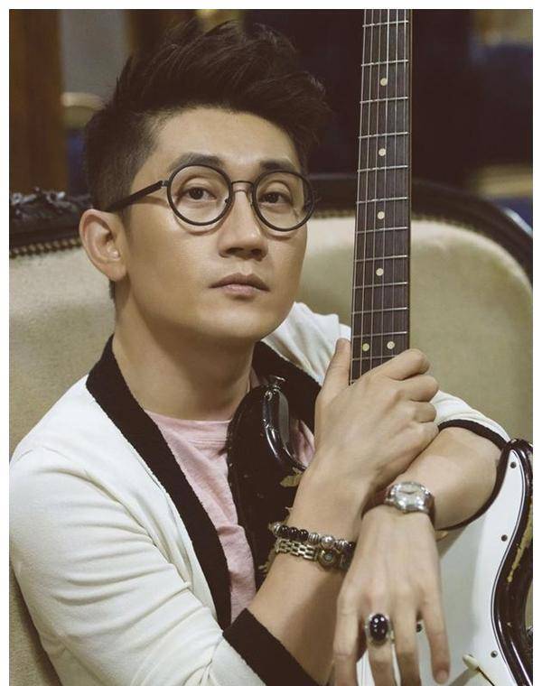 10年后再看金志文和金兰的婚姻,才明白成名后结婚是最好的选择_母亲