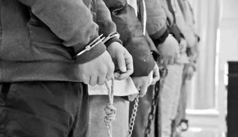 2002死刑犯枪决前4分钟被暂停行刑,案件证据疑点重重,结局如何_董伟
