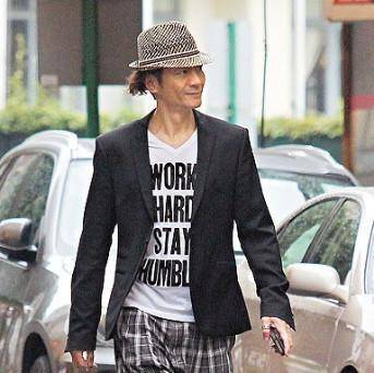 刘德华像"兄弟",婚内不忠诚邓萃雯获妻子原谅,如今以卖保险为生_江华