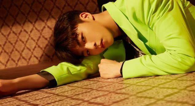 也有粉丝强烈表态:陈立农是杨紫夸过的男孩,是偶像薛之谦微博关注的