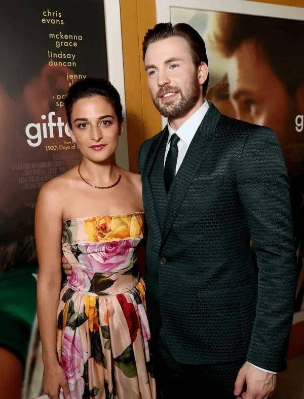 97年美女超有才,拿大奖会五国语言,男方想结婚?_阿尔巴_葡萄牙_视频