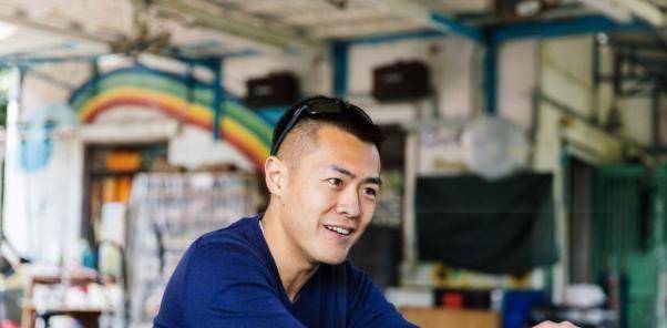 被曝被小主播分手,39岁还是单亲爸爸,情商不如爸爸_刘鸣炜_女友_时候