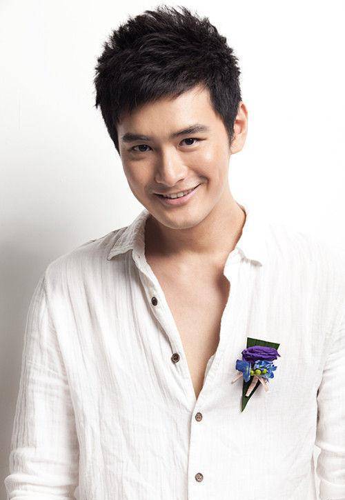 他是容嬷嬷的"儿子",出道15年无人知晓,媳妇却"人尽皆知"_王雨_李明启