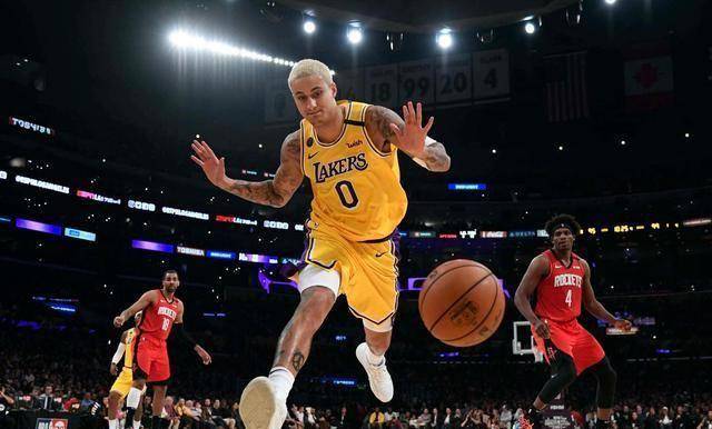 库兹马自封场均25分全明星湖人交易我必后悔詹姆斯仅一点像科比_位置