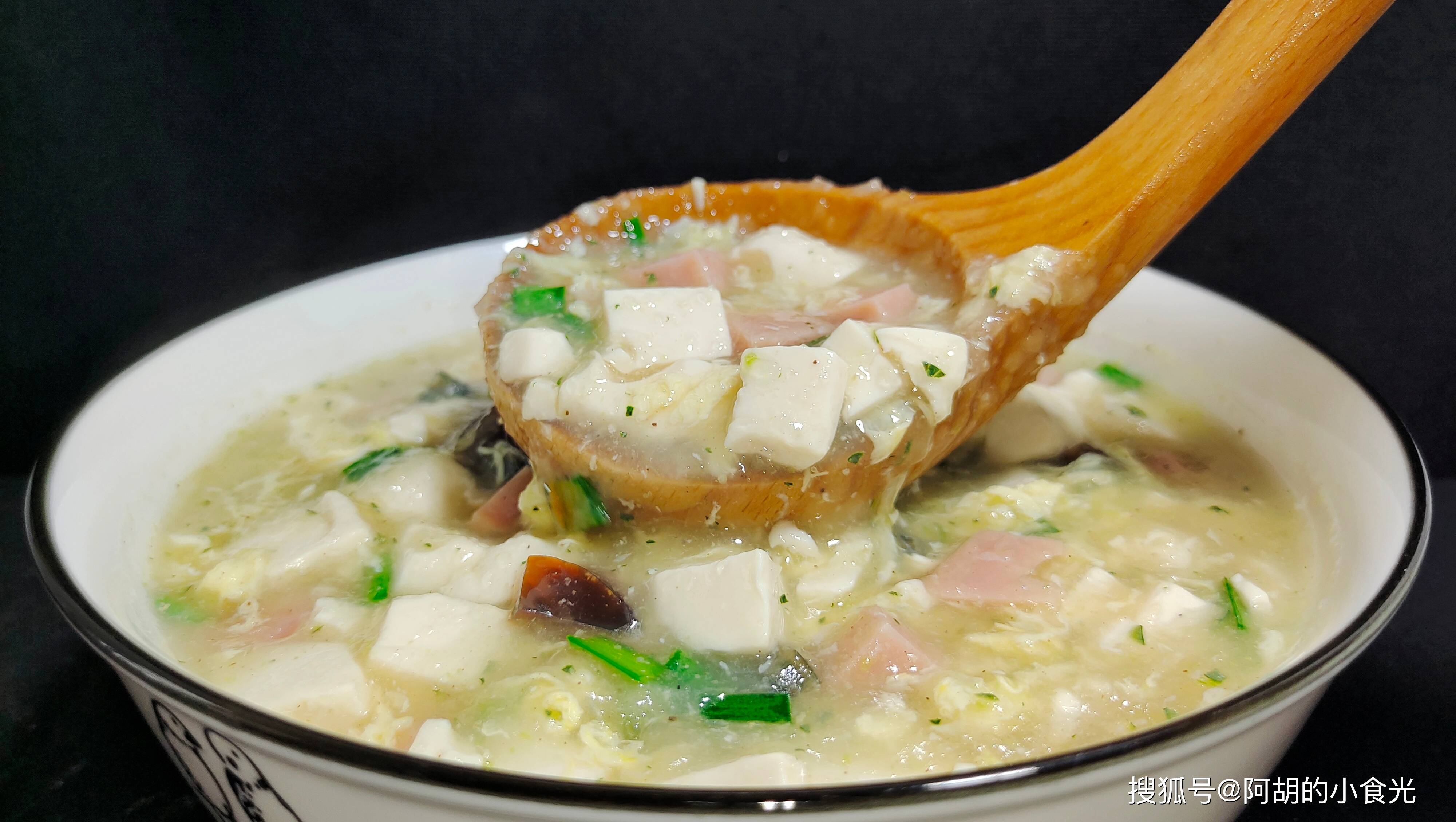 汤,清爽解腻,还有冬瓜老鸭汤,更是夏季解暑佳肴,如果冬瓜和豆腐吃呢?