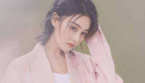 靠结婚洗白,从当初的性感女星转变为中性女星,张馨予经历了什么