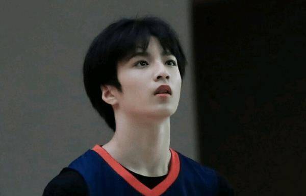 刘耀文新外事官宣,非真粉真的看不懂,想知道还得先猜谜语_时代_公司