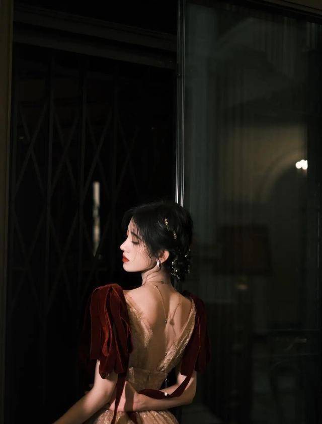 鞠婧祎造型再次封神,连发丝都做到了精致好看_设计_时尚_漂亮