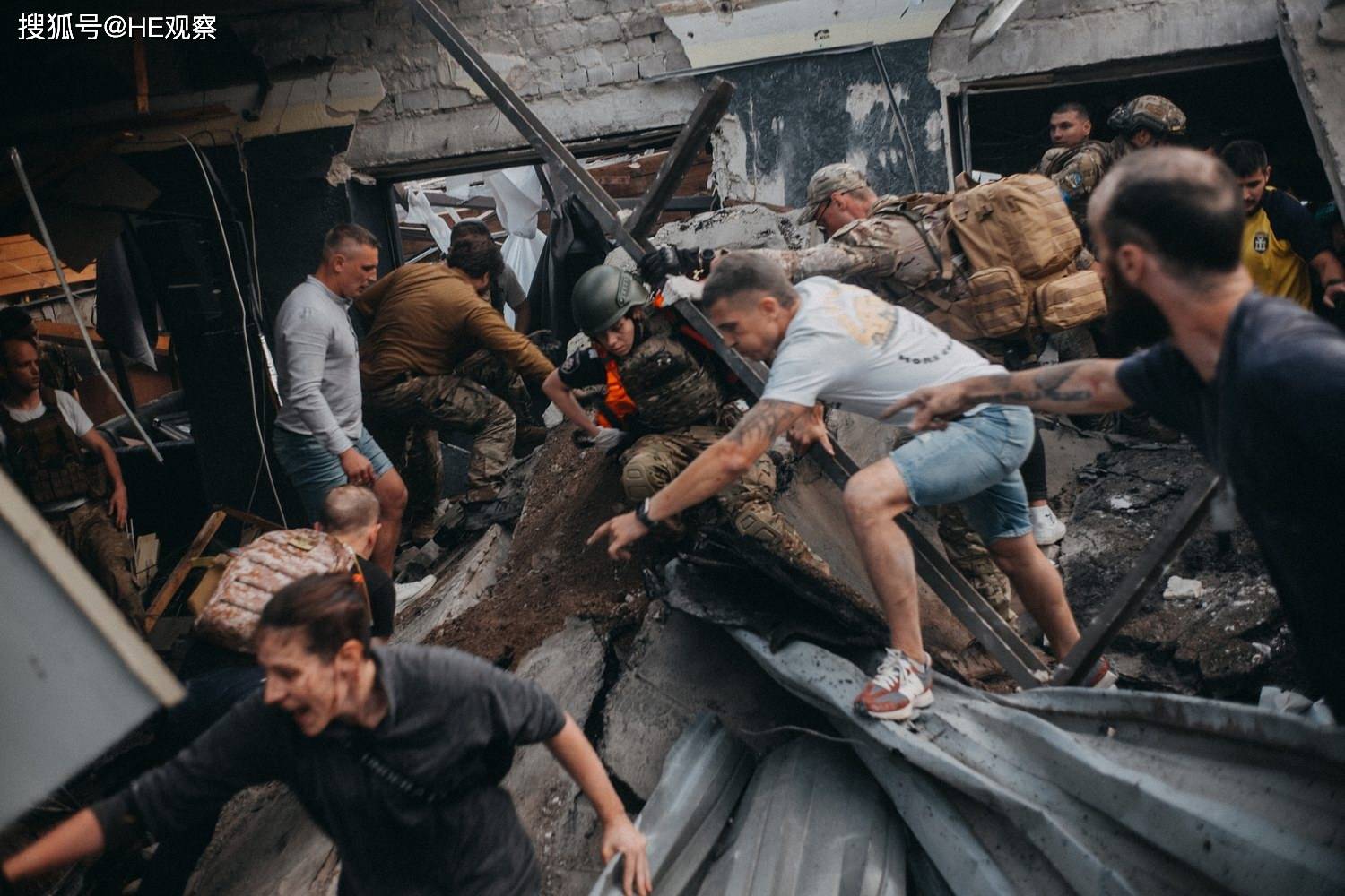 俄罗斯国防部发布声明,称对克拉马托尔斯克的"远程精确打击"造成至少