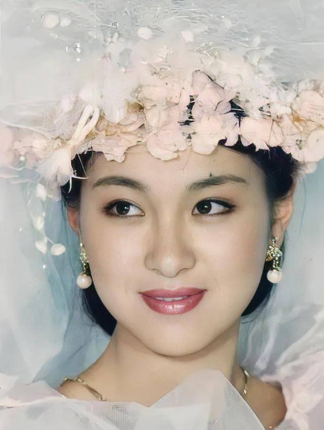 沈傲君年轻时到底多美,这组旧照引来无数网友的围观,沈傲君年轻时候的