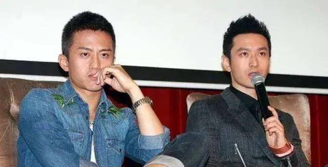 理由很简单,黄晓明交好王中军,邓超站队王中磊,但因王中军在公司地位