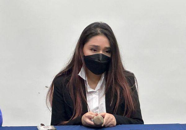 快讯/李伊妍哽咽!