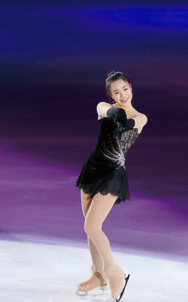 又一亚洲体坛女神宣布退役!正直生涯黄金时期!_金妍儿_中国_美女