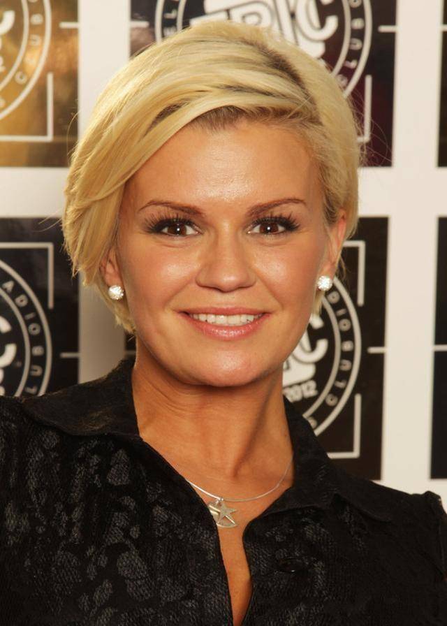 原子少女猫(atomickitten)是1998年在英国利物浦成立的流行女子组合