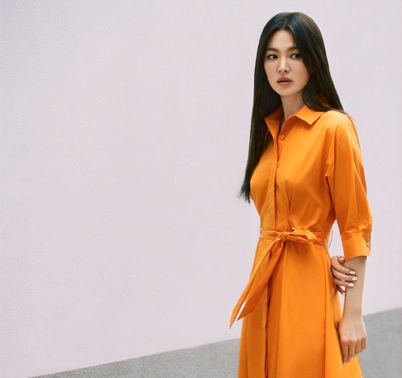 宋慧乔:美貌不败于时间,气质才是王道!这两套穿搭尽显她的时尚感