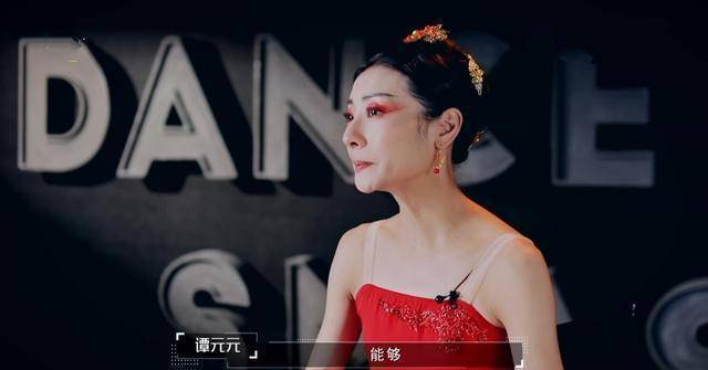 王韬瑞的个人舞非常精彩,甄选阶段的《开门见山》