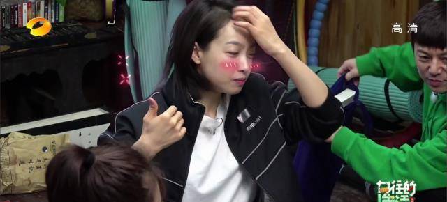 所以很多网友们也是表示宋茜在节目里表现的也太不真实了,只是为了