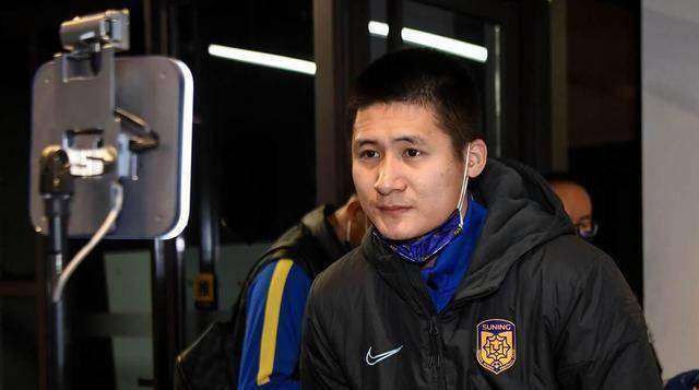 他为江苏队甘愿当打之年退役,曾是球队绝对主力,入选过国足_周云_云和