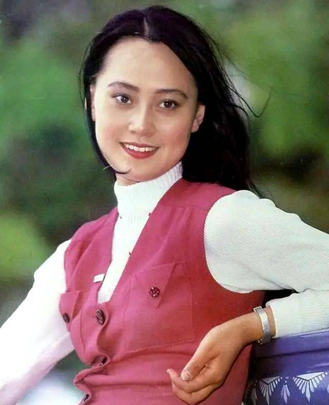 她主演《庭院深深》成名,百花影后,三段恋情,第一任丈夫张学津_宋佳