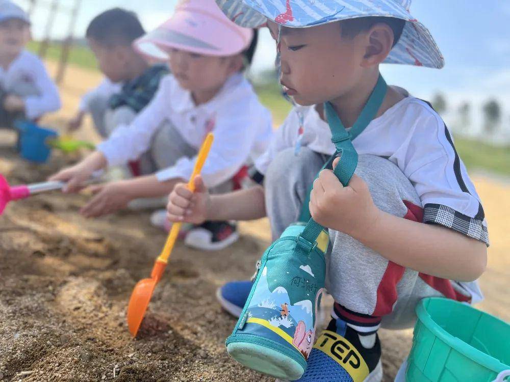 信阳哈敦国际幼儿园_夏日亲子游乐园_信阳马尔代夫夏日之约