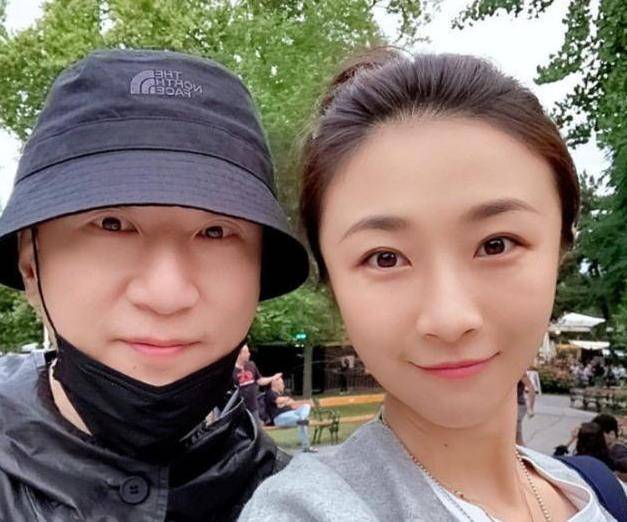 相信近日不少网友都在关注孙红雷和王骏迪吧,两人是娱乐圈内的明星