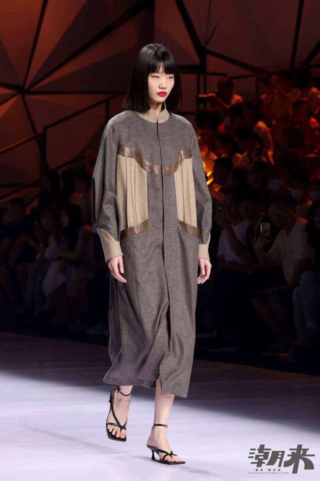 北京服装学院海宁时尚产业园 | 东方典雅遇上现代奢华_大地_色彩_饱和