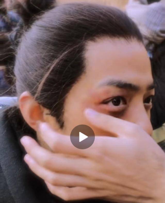 肖战令人心疼,拍《陈情令》淋雨的是他,拍《诛仙》挨打的还是他_师姐
